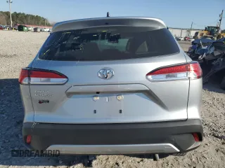 2023 Toyota Corolla Cross L z VIN 7MUAAAAG4PV060069, wystawiony jako Copart lot #51700565 z przebiegiem 20 324 mil mil oraz Szkoda całkowita • Salvage title. Historia ofert i sprzedaży dostępna na DreamBid. Obrazek 6.