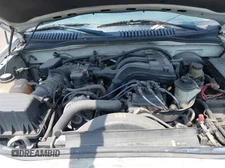 2004 Ford Explorer XLT z VIN 1FMZU73K04UA87586, wystawiony jako IAAI lot #42576434 z przebiegiem Nie podano mil oraz . Historia ofert i sprzedaży dostępna na DreamBid. Obrazek 10.