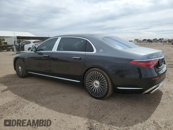 2024 Mercedes-Benz S 680 Maybach z VIN W1K6X7KB4RA243160, wystawiony jako Copart lot #49357235 z przebiegiem 6 440 mil mil oraz Szkoda całkowita • Salvage title. Historia ofert i sprzedaży dostępna na DreamBid. Obrazek 2.