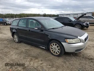 2008 Volvo V50 2.4L with VIN YV1MW382582428440, listed as a Copart auction lot 81063604 with 239,685 mi miles and Clean Title. Bid and sale history available at carsss.com. Image 4.