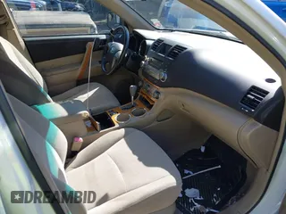 2008 Toyota Highlander Hybrid with VIN JTEEW41A982021654, listed as a IAAI auction lot 42000165 with 224,786 mi miles. Bid and sale history available at carsss.com. Image 5.