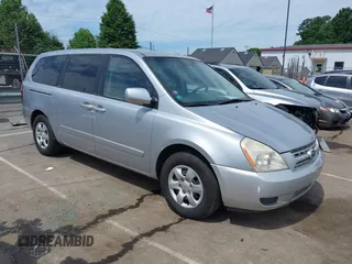 2006 Kia Sedona LX with VIN KNDMB233266050658, listed as a IAAI auction lot 42341637 with 206,840 mi miles and . Bid and sale history available at DreamBid. Image 1.