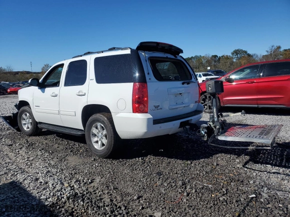 2014 GMC Yukon SLT with VIN 1GKS2CE01ER179914, listed as a Copart auction lot 81478134 with 0 mi miles and Salvage Title. Bid and sale history available at carsss.com. Image 2.