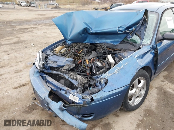 2004 Ford Taurus SE with VIN 1FAFP53U74A140294, listed as a IAAI auction lot 41630953 with Not Provided miles and . Bid and sale history available at DreamBid. Image 6.