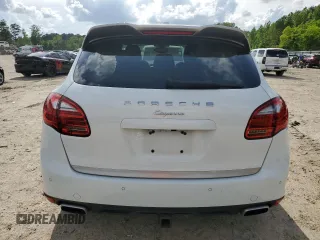 2014 Porsche Cayenne z VIN WP1AA2A2XELA95345, wystawiony jako Copart lot #55649365 z przebiegiem 116 325 mil mil oraz Szkoda całkowita • Salvage title. Historia ofert i sprzedaży dostępna na DreamBid. Obrazek 6.