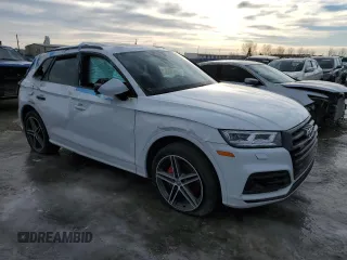 2020 Audi SQ5 Prestige with VIN WA1C4AFY3L2062533, listed as a Copart auction lot 88537655 with 45,586 mi miles and Salvage Title. Bid and sale history available at DreamBid. Image 4.