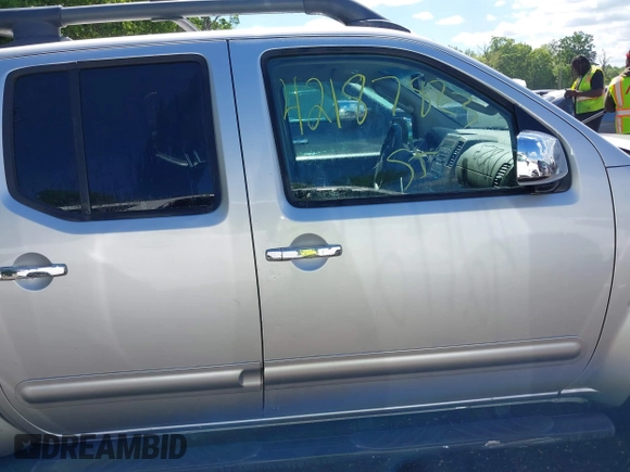 2011 Nissan Frontier Pro-4X with VIN 1N6AD0EV0BC408218, listed as a IAAI auction lot 42187823 with 165,995 mi miles and . Bid and sale history available at DreamBid. Image 13.