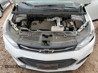 2022 Chevrolet Trax LT with VIN KL7CJPSM0NB556787, listed as a Copart auction lot 44207695 with 17,751 mi miles and Salvage Title. Bid and sale history available at DreamBid. Image 14.