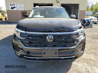 2024 Volkswagen Atlas SEL Premium R-Line with VIN 1V2FR2CA5RC600331, listed as a Copart auction lot 55237615 with 13,796 mi miles and Salvage title. Bid and sale history available at DreamBid. Image 5.