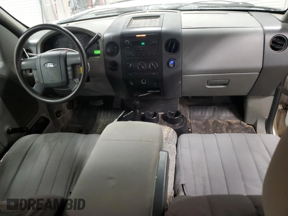 2007 Ford F-150 XL with VIN 1FTVX14547NA13750, listed as a Copart auction lot 85196934 with 298,111 mi miles and Clean Title. Bid and sale history available at carsss.com. Image 8.