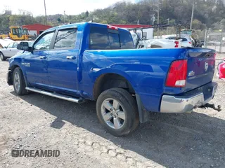 2015 Ram 1500 Big Horn z VIN 1C6RR7LT0FS595755, wystawiony jako IAAI lot #41990415 z przebiegiem 175 888 mil mil oraz . Historia ofert i sprzedaży dostępna na DreamBid. Obrazek 3.