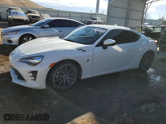 2020 Toyota 86 z VIN JF1ZNAA14L8752611, wystawiony jako Copart lot #82995104 z przebiegiem Nie podano mil oraz Nie do naprawy • Non repairable. Historia ofert i sprzedaży dostępna na DreamBid. Obrazek 1.