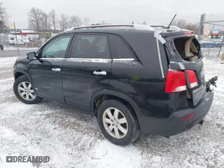 2011 Kia Sorento LX with VIN 5XYKTDA10BG053888, listed as a IAAI auction lot 41728580 with 77,714 mi miles. Bid and sale history available at carsss.com. Image 3.