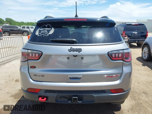 2020 Jeep Compass Trailhawk with VIN 3C4NJDDB7LT159532, listed as a IAAI auction lot 42243833 with 118,566 mi miles and . Bid and sale history available at DreamBid. Image 17.
