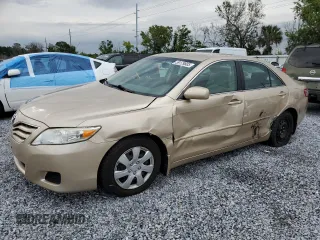 2010 Toyota Camry z VIN 4T4BF3EKXAR009898, wystawiony jako Copart lot #59179885 z przebiegiem 94 280 mil mil oraz Szkoda całkowita • Salvage title. Historia ofert i sprzedaży dostępna na DreamBid. Obrazek 1.