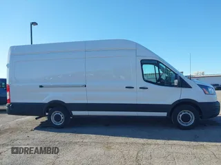 2024 Ford Transit Cargo z VIN 1FTBW3X89RKB49268, wystawiony jako IAAI lot #42081360 z przebiegiem 7 290 mil mil oraz . Historia ofert i sprzedaży dostępna na DreamBid. Obrazek 13.