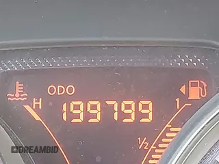 2014 Nissan Note S Plus z VIN 3N1CE2CP7EL423853, wystawiony jako IAAI lot #42402127 z przebiegiem 199 799 mil mil oraz . Historia ofert i sprzedaży dostępna na DreamBid. Obrazek 15.