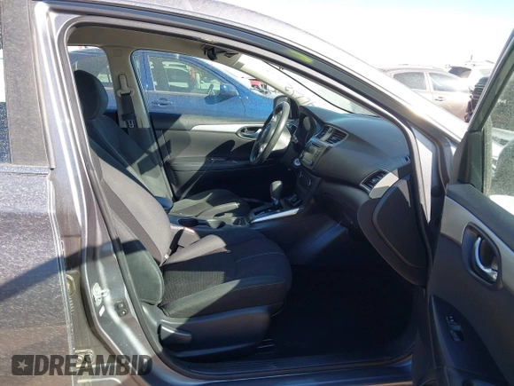 2018 Nissan Sentra S z VIN 3N1AB7AP4JY293236, wystawiony jako IAAI lot #41546252 z przebiegiem 110 527 mil mil oraz . Historia ofert i sprzedaży dostępna na DreamBid. Obrazek 5.