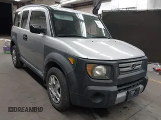 2007 Honda Element LX with VIN 5J6YH18337L010458, listed as a IAAI auction lot 42067828 with 251,061 mi miles and . Bid and sale history available at DreamBid. Image 1.