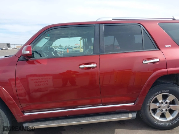 2011 Toyota 4Runner SR5 with VIN JTEZU5JR5B5014743, listed as a IAAI auction lot 41526424 with 248,572 mi miles. Bid and sale history available at carsss.com. Image 14.