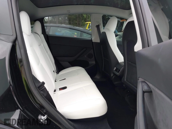 2023 Tesla Model Y Long Range z VIN 7SAYGDEE2PF885116, wystawiony jako IAAI lot #40091902 z przebiegiem 11 779 mil mil oraz . Historia ofert i sprzedaży dostępna na DreamBid. Obrazek 8.