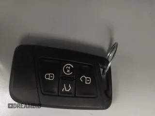 2019 Volkswagen Atlas SEL Premium z VIN 1V2NR2CA2KC530661, wystawiony jako IAAI lot #42033779 z przebiegiem Nie podano mil oraz . Historia ofert i sprzedaży dostępna na DreamBid. Obrazek 11.