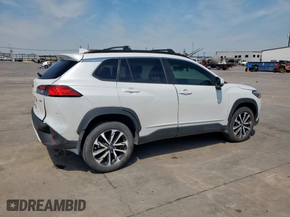 2022 Toyota Corolla Cross XLE with VIN 7MUDAAAG2NV013780, listed as a Copart auction lot 53491285 with 42,456 mi miles and Salvage title. Bid and sale history available at DreamBid. Image 3.