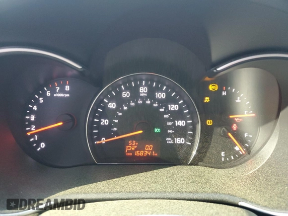 2014 Kia Sorento LX z VIN 5XYKT3A68EG508612, wystawiony jako Copart lot #52142815 z przebiegiem 168 341 mil mil oraz Szkoda całkowita • Salvage title. Historia ofert i sprzedaży dostępna na DreamBid. Obrazek 9.