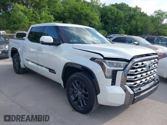 2022 Toyota Tundra 2WD Platinum with VIN 5TFNA5AB1NX011149, listed as a IAAI auction lot 42063730 with 44,531 mi miles. Bid and sale history available at carsss.com. Image 1.