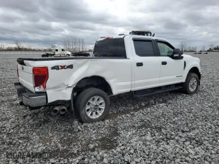 2020 Ford Super Duty F-250 SRW XL with VIN 1FT7W2BT5LED35536, listed as a Copart auction lot 51801795 with 90,389 mi miles and Salvage Title. Bid and sale history available at carsss.com. Image 3.