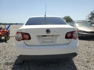 2010 Volkswagen Jetta SE z VIN 3VWRX7AJXAM127675, wystawiony jako Copart lot #56929935 z przebiegiem 169 244 mil mil oraz Nie do naprawy • Non repairable. Historia ofert i sprzedaży dostępna na DreamBid. Obrazek 6.