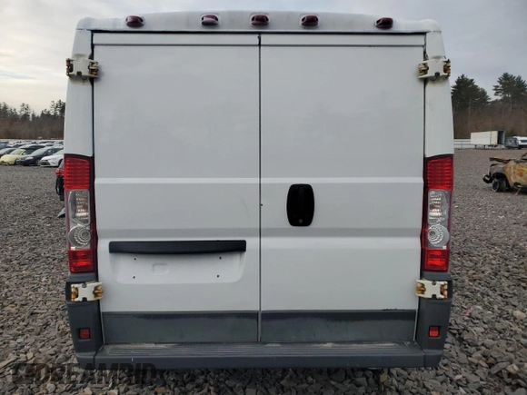 2016 Ram ProMaster Cargo with VIN 3C6TRVNG5GE127177, listed as a Copart auction lot 86083194 with 314,777 mi miles and Clean Title. Bid and sale history available at DreamBid. Image 6.
