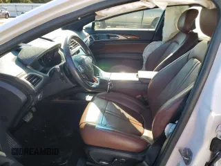 2019 Lincoln MKZ Reserve II с VIN 3LN6L5F9XKR627811, выставлен на аукционе Copart как лот 52444115 с пробегом 28 127 миль миль и Списание • Salvage title. История ставок и продаж доступна на DreamBid. Изображение 7.