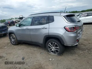 2019 Jeep Compass Altitude with VIN 3C4NJCBB8KT832713, listed as a Copart auction lot 57109145 with 129,695 mi miles and Salvage title. Bid and sale history available at DreamBid. Image 2.