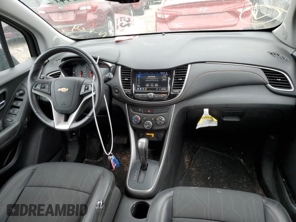 2022 Chevrolet Trax LT with VIN KL7CJLSM3NB547767, listed as a Copart auction lot 47861944 with 17,647 mi miles and Salvage Title. Bid and sale history available at carsss.com. Image 8.
