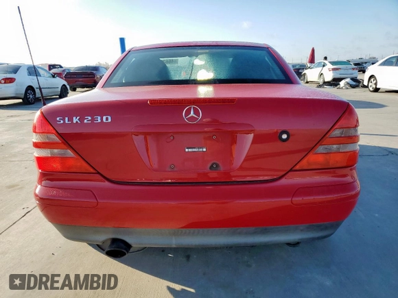 1998 Mercedes-Benz SLK 230/320 z VIN WDBKK47F7WF058115, wystawiony jako Copart lot #46637955 z przebiegiem 118 385 mil mil oraz Czysty tytuł • Clean title. Historia ofert i sprzedaży dostępna na DreamBid. Obrazek 6.
