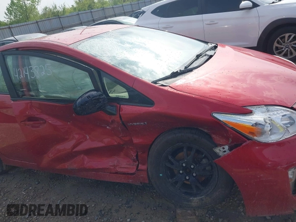 2015 Toyota Prius Four with VIN JTDKN3DU2F1899150, listed as a IAAI auction lot 42143825 with 199,405 mi miles and . Bid and sale history available at DreamBid. Image 6.
