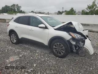 2020 Ford Escape SE с VIN 1FMCU9G61LUC04475, выставлен на аукционе Copart как лот 58329465 с пробегом 87 438 миль миль и Списание • Salvage title. История ставок и продаж доступна на DreamBid. Изображение 4.