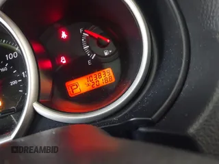 2010 Nissan Versa S с VIN 3N1BC1AP8AL391813, выставлен на аукционе IAAI как лот 42224883 с пробегом 103 839 миль миль и . История ставок и продаж доступна на DreamBid. Изображение 16.