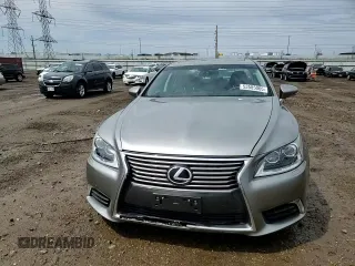 2017 Lexus LS 460 z VIN JTHCL5EF2H5029088, wystawiony jako Copart lot #53585065 z przebiegiem 100 721 mil mil oraz Szkoda całkowita • Salvage title. Historia ofert i sprzedaży dostępna na DreamBid. Obrazek 13.