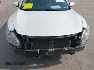 2014 Nissan Maxima SV z VIN 1N4AA5AP8EC476454, wystawiony jako IAAI lot #41946481 z przebiegiem 197 221 mil mil oraz . Historia ofert i sprzedaży dostępna na DreamBid. Obrazek 6.
