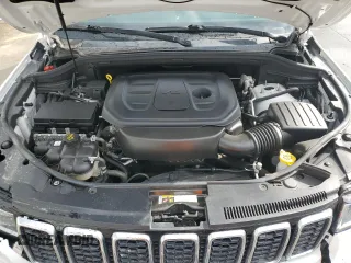 2019 Jeep Grand Cherokee Altitude z VIN 1C4RJFAG6KC670107, wystawiony jako Copart lot #55820305 z przebiegiem 48 336 mil mil oraz Szkoda całkowita • Salvage title. Historia ofert i sprzedaży dostępna na DreamBid. Obrazek 12.
