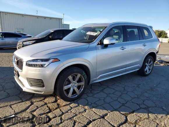 2021 Volvo XC90 Momentum with VIN YV4A221K6M1712505, listed as a Copart auction lot 87847165 with 85,095 mi miles and Salvage Title. Bid and sale history available at carsss.com. Image 1.