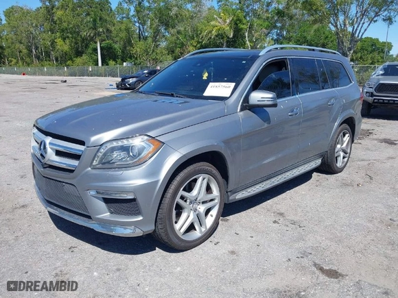 2015 Mercedes-Benz GL-Class GL 550 with VIN 4JGDF7DE5FA466293, listed as a IAAI auction lot 41857560 with 1 mi miles. Bid and sale history available at carsss.com. Image 12.