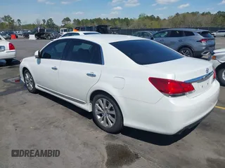 2012 Toyota Avalon with VIN 4T1BK3DB3CU472153, listed as a IAAI auction lot 41888530 with 186,406 mi miles. Bid and sale history available at carsss.com. Image 3.