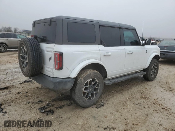 2023 Ford Bronco z VIN 1FMEE5BP3PLB45231, wystawiony jako Copart lot #42771335 z przebiegiem 45 981 mil mil oraz Szkoda całkowita • Salvage title. Historia ofert i sprzedaży dostępna na DreamBid. Obrazek 3.