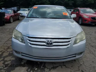 2007 Toyota Avalon XL z VIN 4T1BK36B47U186914, wystawiony jako Copart lot #60364125 z przebiegiem 239 293 mil mil oraz Czysty tytuł • Clean title. Historia ofert i sprzedaży dostępna na DreamBid. Obrazek 5.