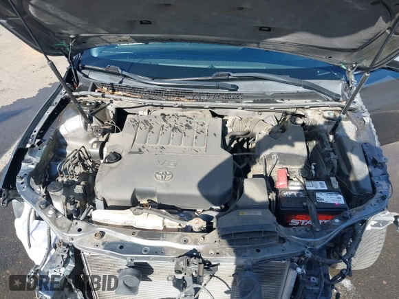 2017 Toyota Avalon XLE z VIN 4T1BK1EB5HU262650, wystawiony jako IAAI lot #42004158 z przebiegiem 81 018 mil mil oraz . Historia ofert i sprzedaży dostępna na DreamBid. Obrazek 10.