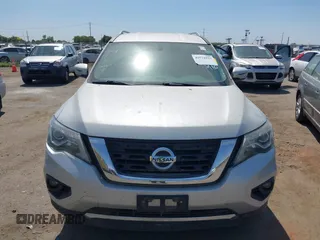 2019 Nissan Pathfinder SV with VIN 5N1DR2MN1KC624928, listed as a IAAI auction lot 42571925 with 77,427 mi miles and . Bid and sale history available at DreamBid. Image 6.
