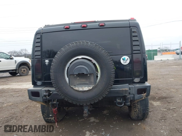2007 Hummer H2 SUV z VIN 5GRGN23UX7H111093, wystawiony jako IAAI lot #41262675 z przebiegiem Nie podano mil oraz . Historia ofert i sprzedaży dostępna na DreamBid. Obrazek 17.